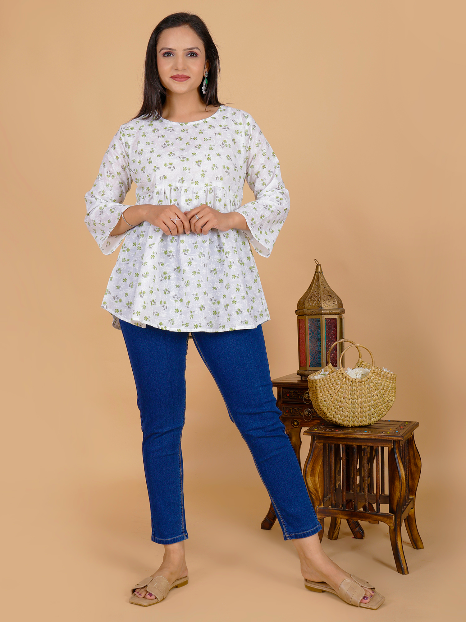 Floral tunic dress in white with green micro-print, round neckline, gathered 3/4 sleeves